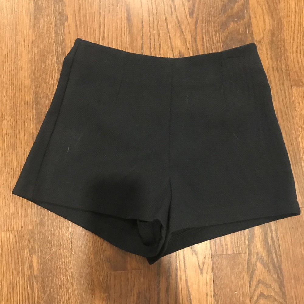 Kendall and Kylie high waisted shorts